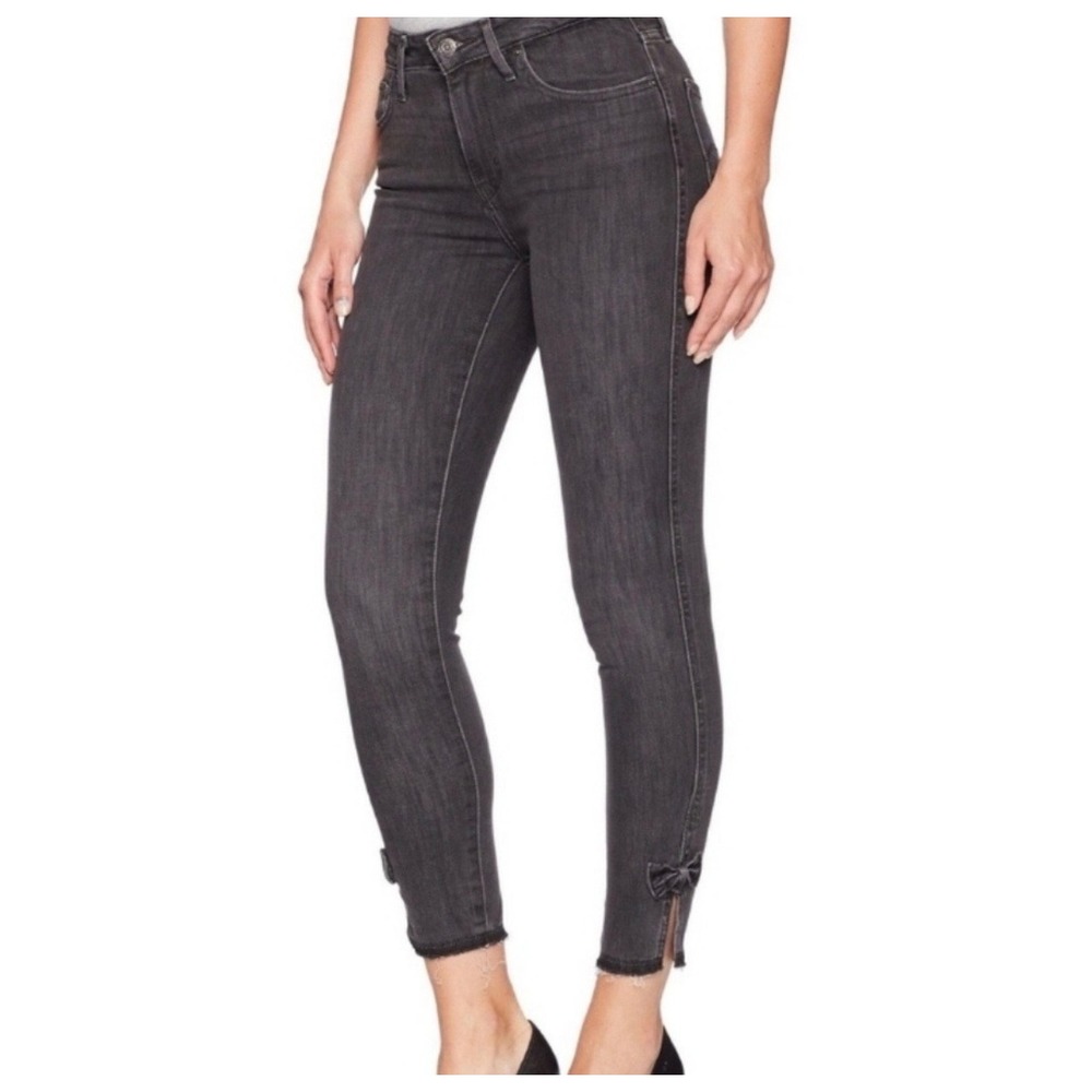 Levis‎ 501 Taper Cropped Jeans Womens 29x26 Faded Black Bow Hem Button Fly NEW